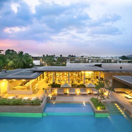 Blvd Club - Near Bengaluru Airport Hotel Settahalasur Exterior photo