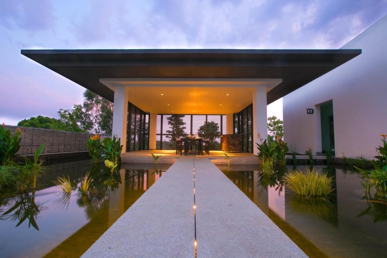 Blvd Club - Near Bengaluru Airport Hotel Settahalasur Exterior photo