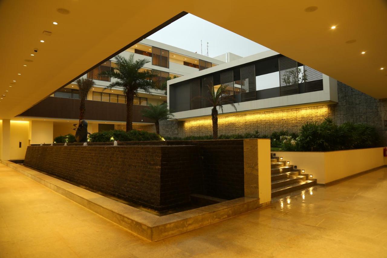 Blvd Club - Near Bengaluru Airport Hotel Settahalasur Exterior photo