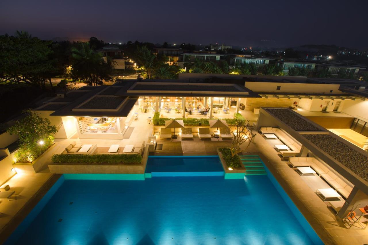 Blvd Club - Near Bengaluru Airport Hotel Settahalasur Exterior photo